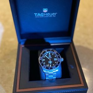 Tag Heuer Aquaracer watch NEW in box!  Includes FREE winder! 🎁 PERFECT GIFT!